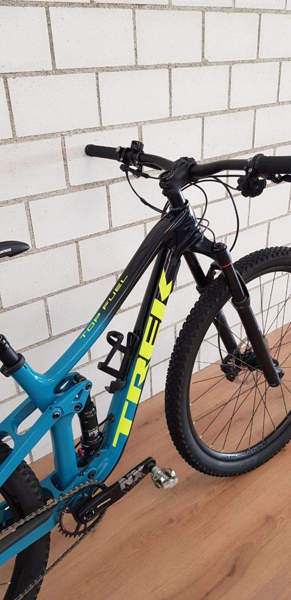 velo tout terrain trek