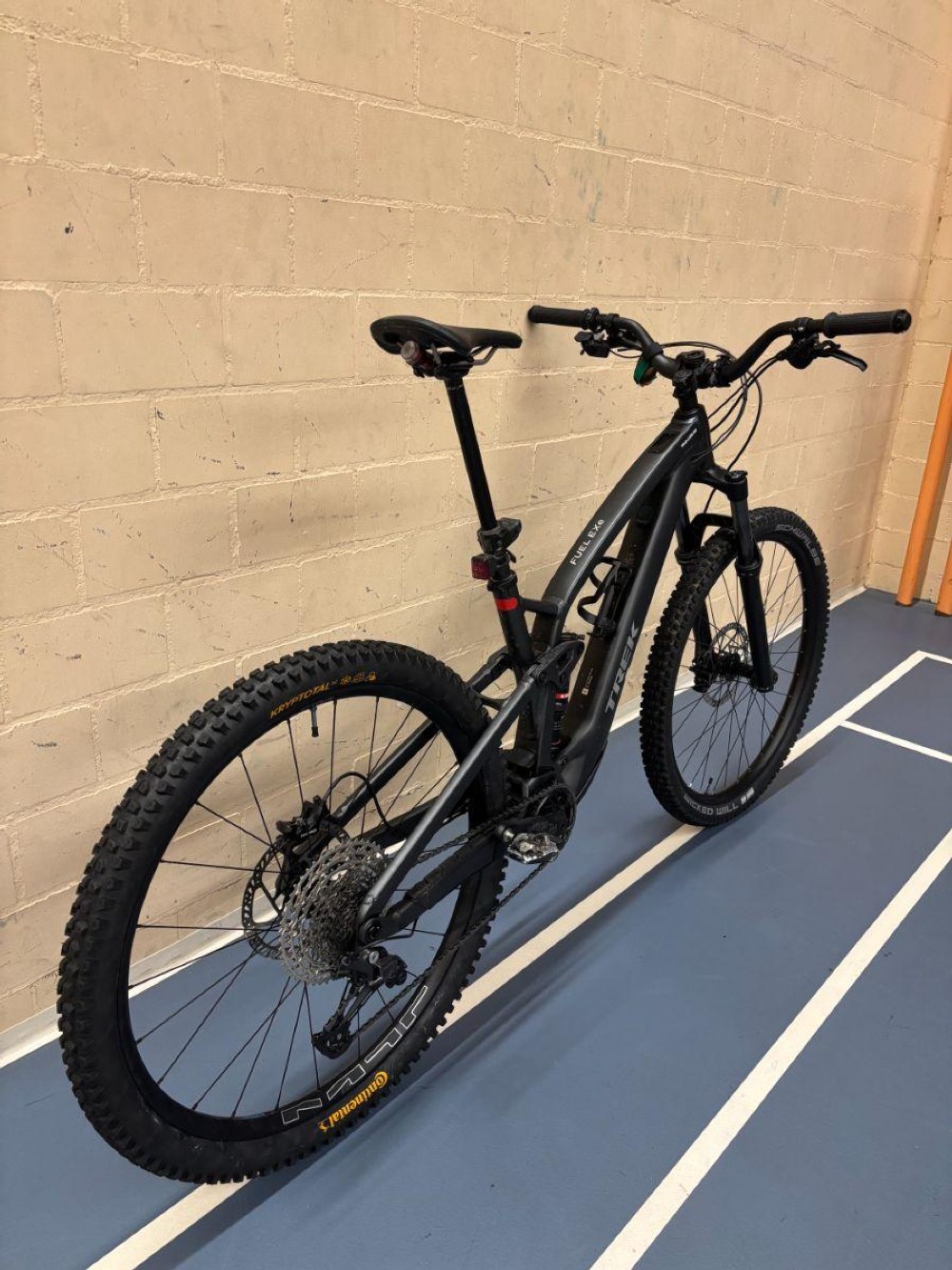E-Bike kaufen: TREK Fuel Exe 5 Occasion