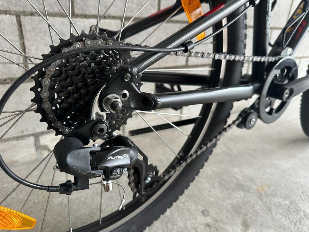 Kindervelo kaufen: SPECIALIZED Hotrock 24 Occasion