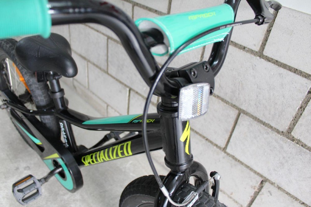 Kindervelo kaufen: SPECIALIZED Riprock 16 Occasion