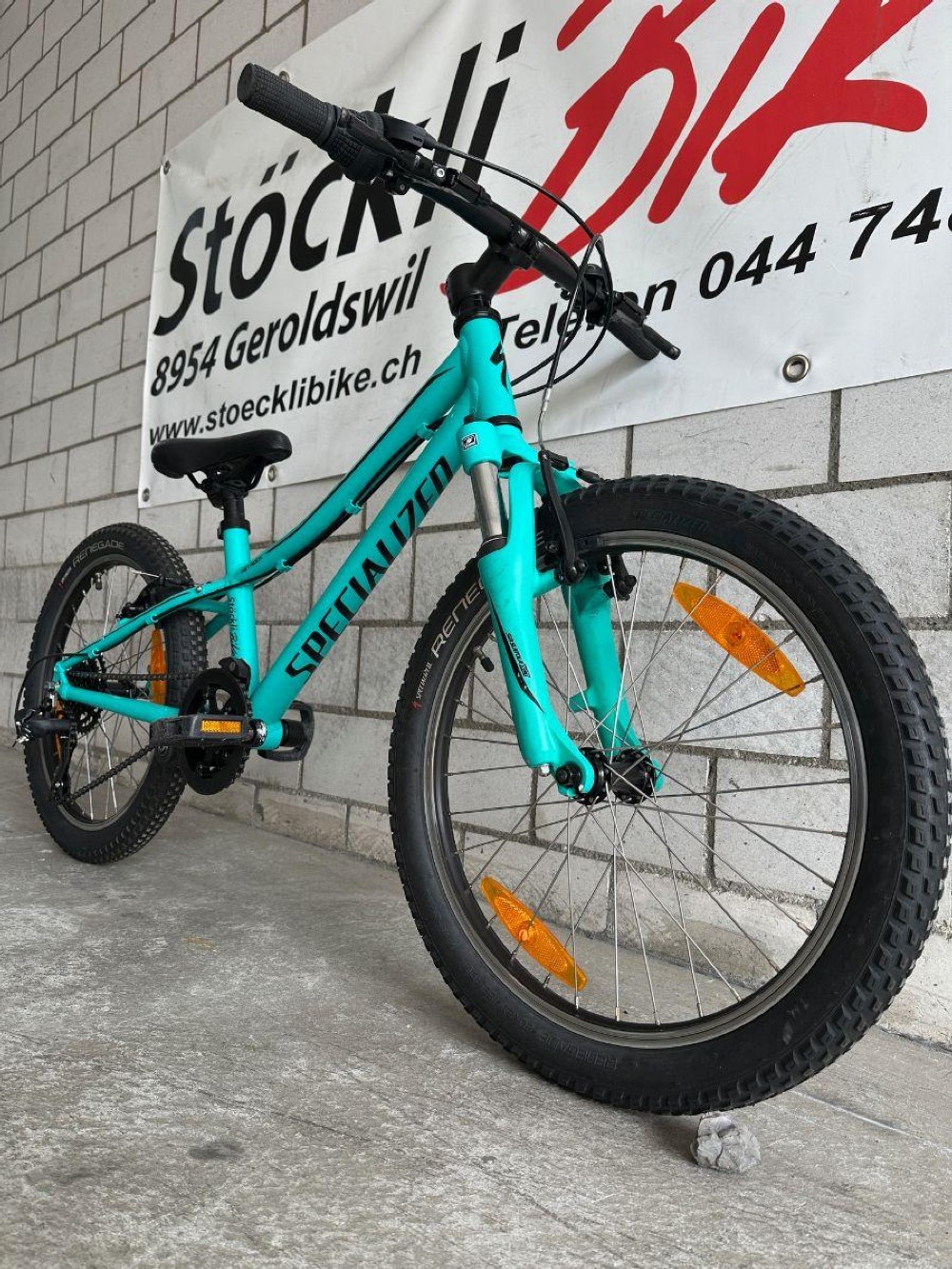 Kindervelo kaufen: SPECIALIZED Hotrock 20 Occasion