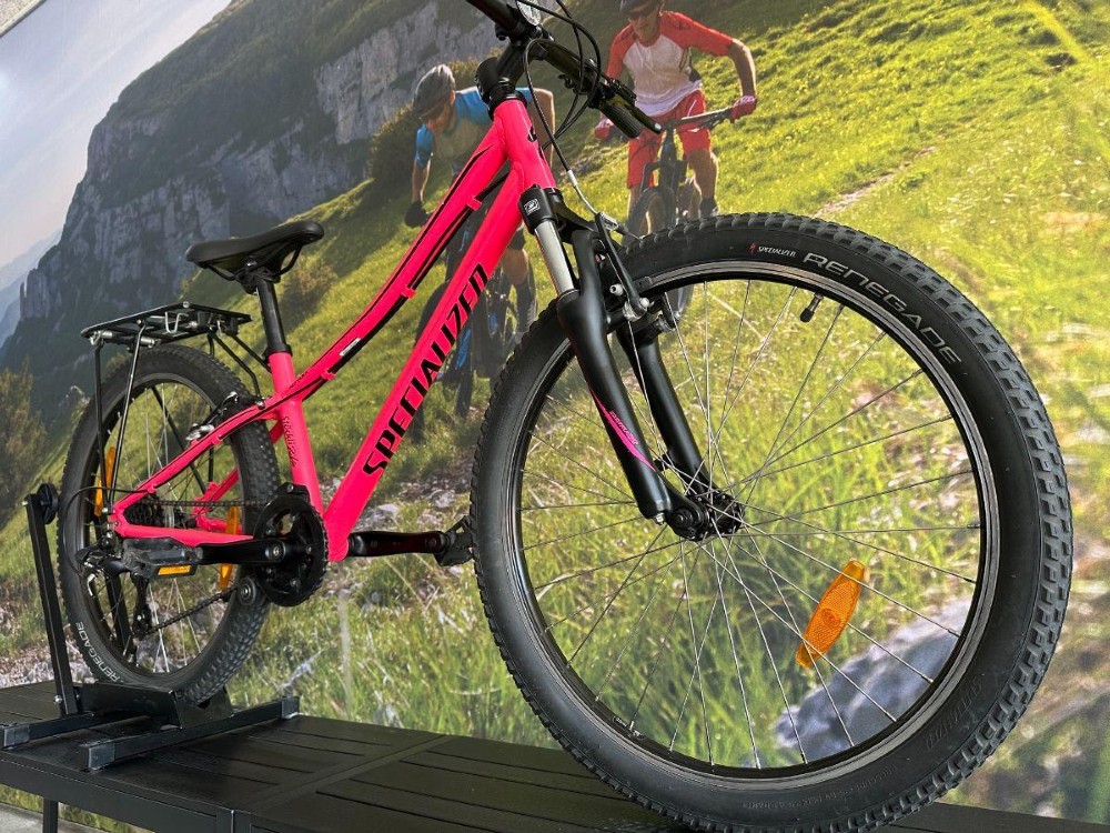 Kindervelo kaufen: SPECIALIZED Hotrock 24" Occasion