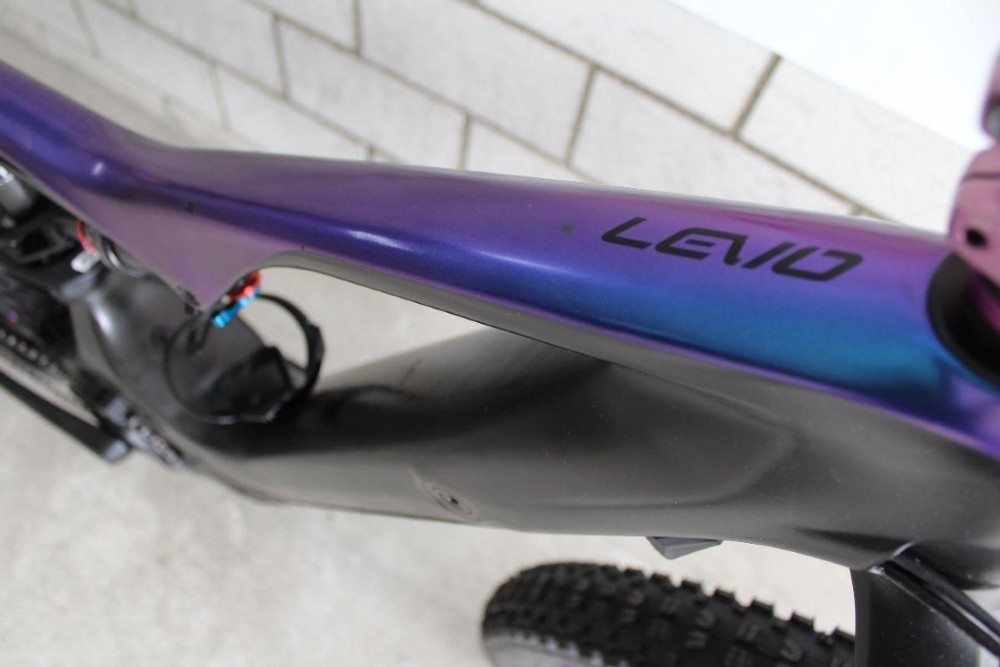 E-Bike kaufen: SPECIALIZED Levo FSR Comp Carbon 6Fattie Occasion für CHF  3900.- kaufen auf Swisscycle.ch