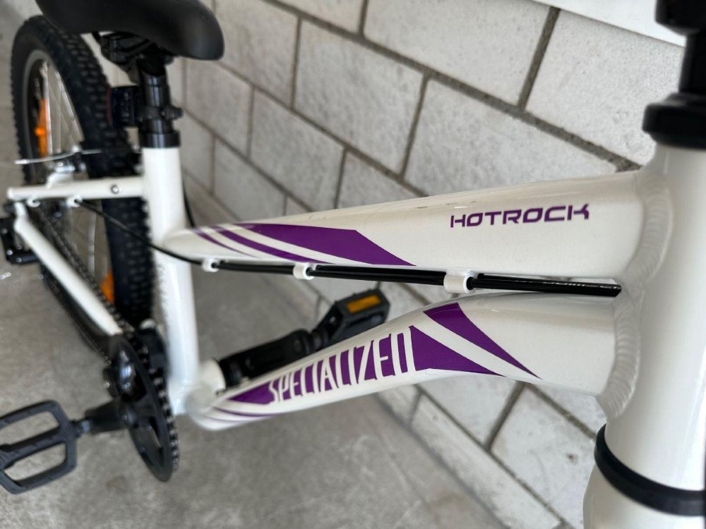 Kindervelo kaufen: SPECIALIZED Hotrock Occasion