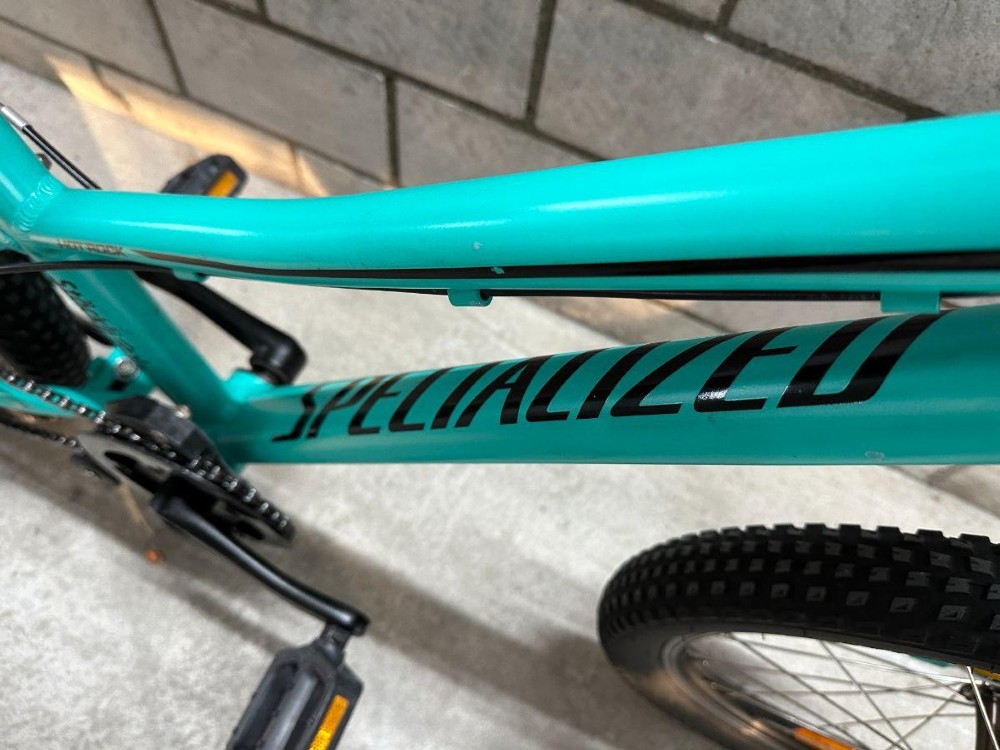 Kindervelo kaufen: SPECIALIZED Hotrock Occasion