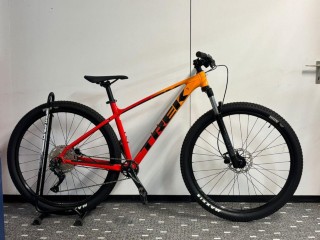 Mountainbike kaufen: TREK Marlin 7 Vorjahresmodell