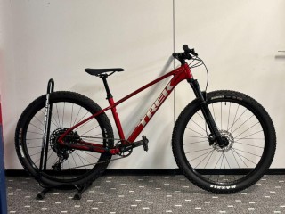  Mountainbike kaufen: TREK Marlin 8 Vorjahresmodell