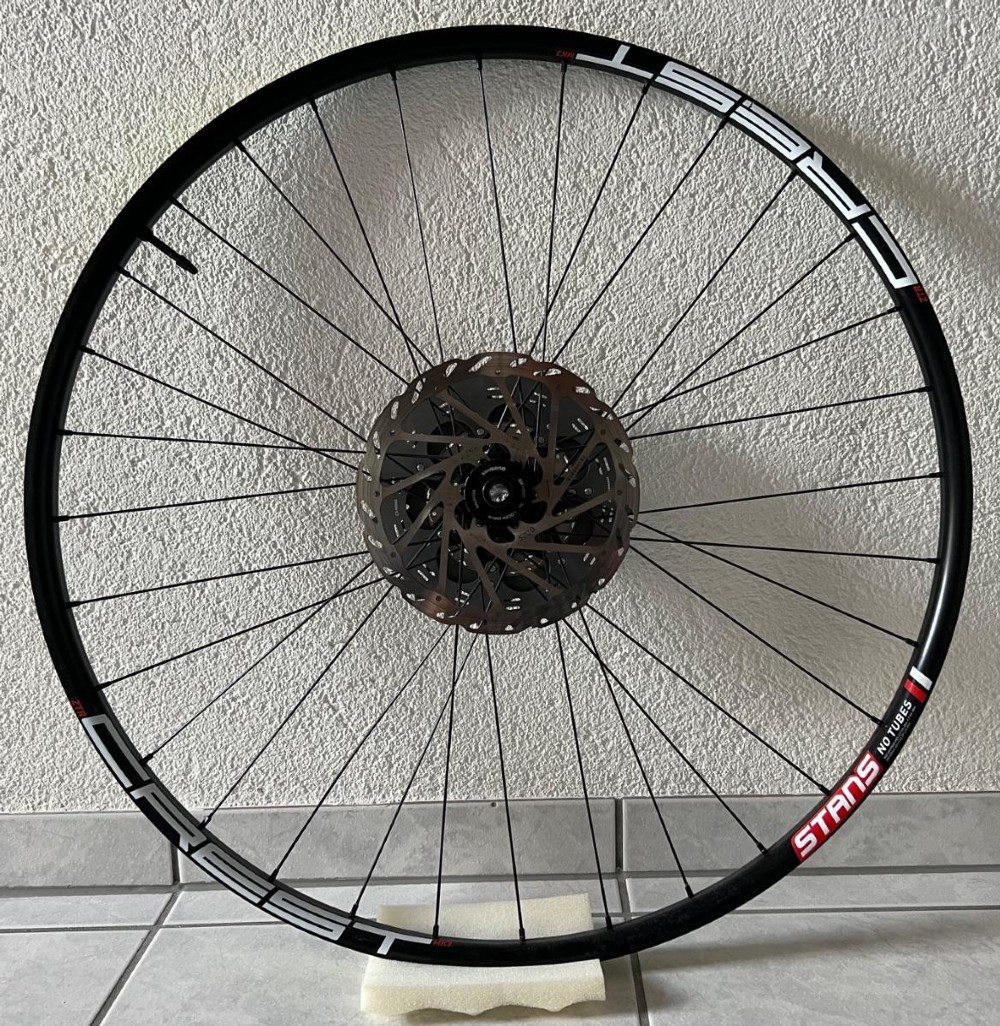 Fahrradteile kaufen: Laufräder _KEINE MARKE Laufradsatz NOTUBES ZTR Crest MK3 Aluminium Occasion