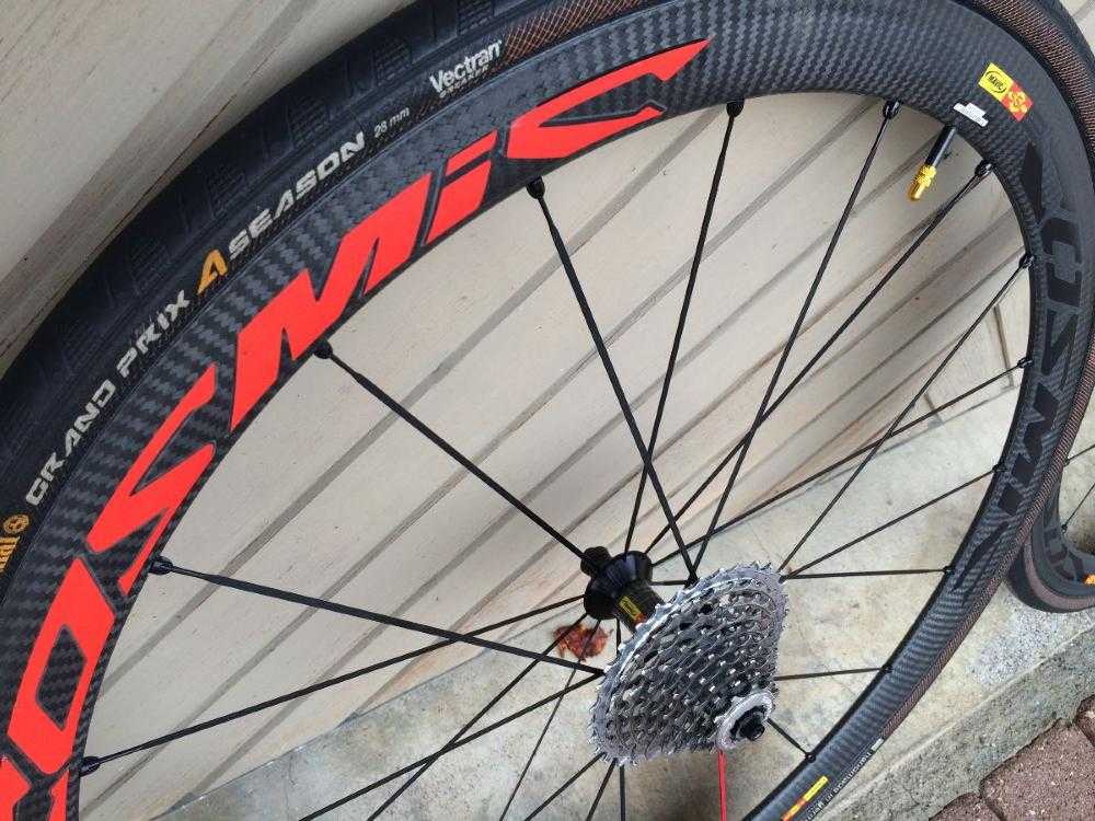 Fahrradteile kaufen: Laufräder MAVIC Cosmic Carbon 40C Occasion