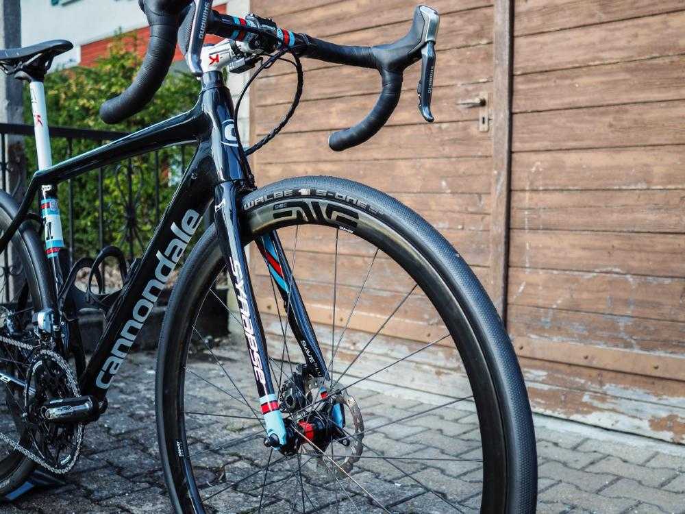 Rennvelo kaufen: CANNONDALE Cannondale Synapse Hi-mod Carbon Disc Occasion