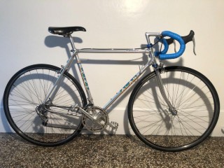 Rennvelo kaufen: ALAN gemufft, mit polierten, filigranen Aluminiumrohren Occasion