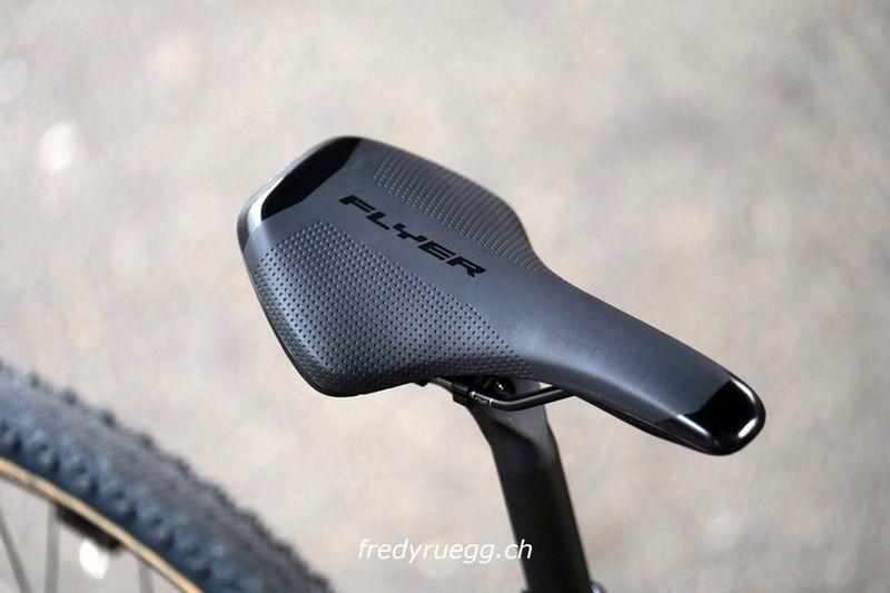 E-Bike kaufen: FLYER UPSTREET SL 3.10 GENTS L ANTHRACITE Nouveau