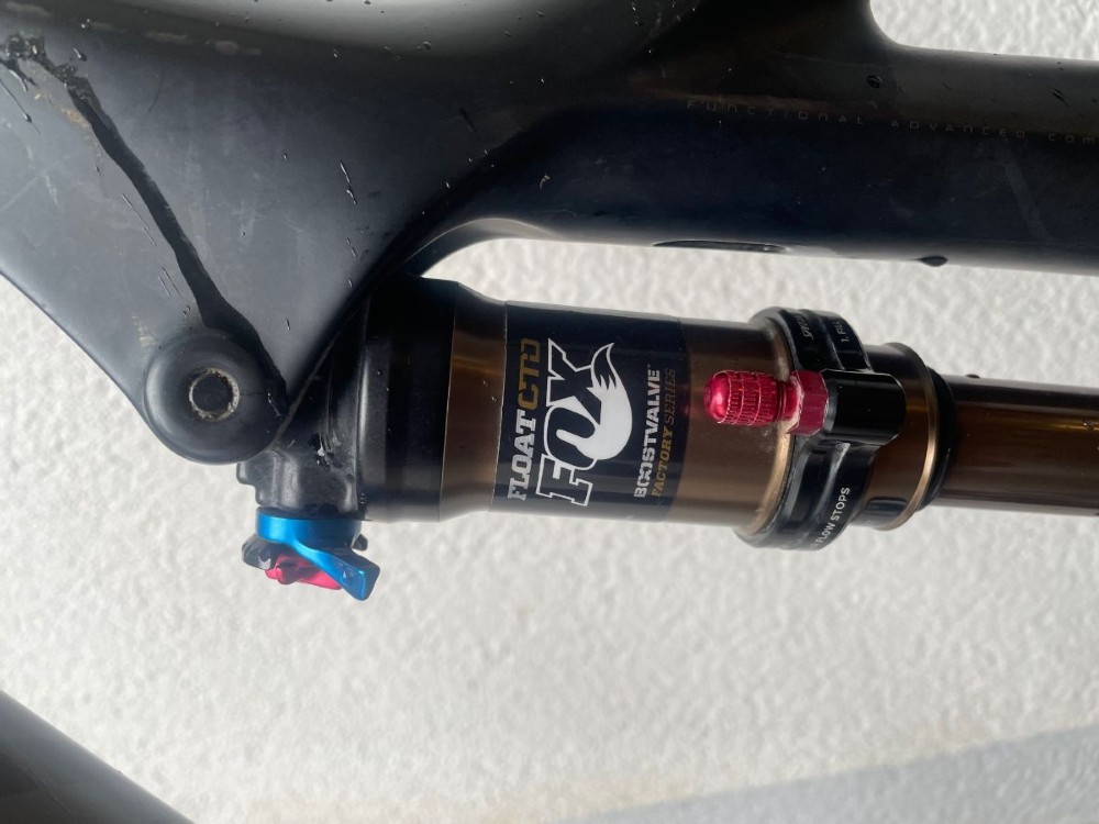 Mountainbike kaufen: SPECIALIZED Stumpjumper Expert Evo Carbon Occasion