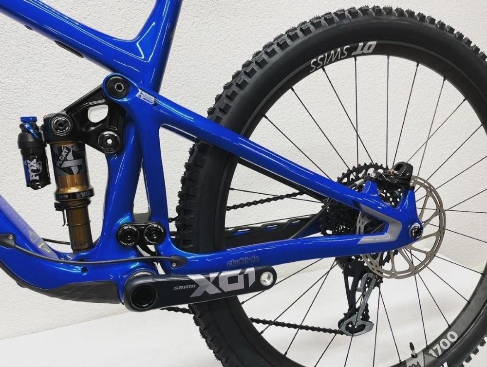 Mountainbike kaufen: PIVOT CYCLES Switchblade Testvelo