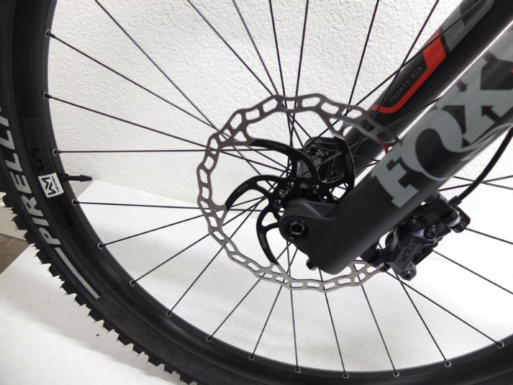 E-Bike kaufen: E-BIKE Pivot Shuttle SL Neu