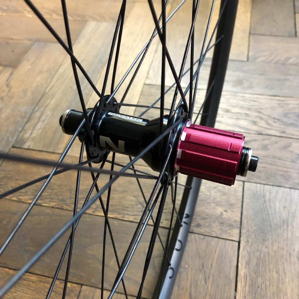 Fahrradteile kaufen: Laufräder _KEINE MARKE Novatec Superlight H+SON Neu