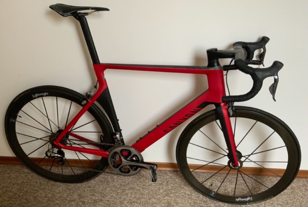 CANYON Acheter un v lo CANYON Aeroad CF SLX 9.0 Dura ACE Di2