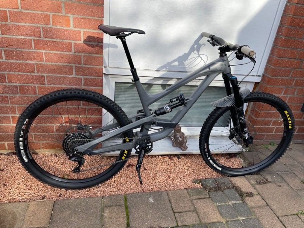 Mountainbike kaufen: YETI Industries Capra AL Comp 29 2022 Occasion