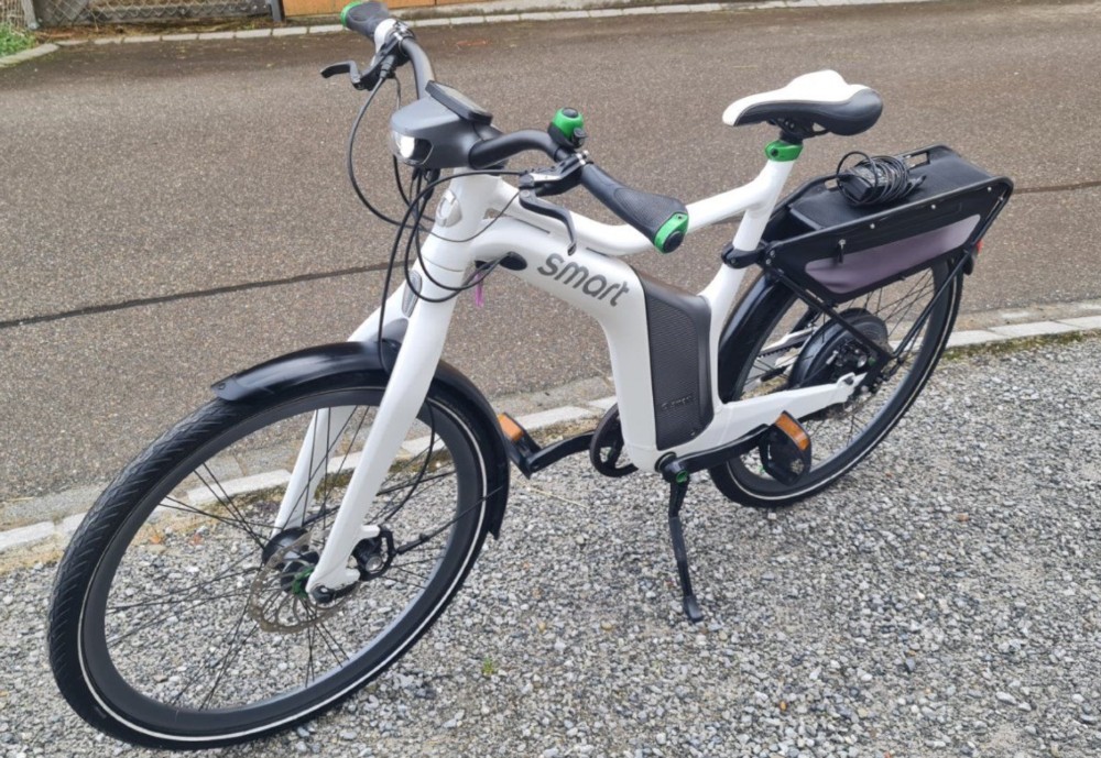 E-Bike kaufen: SMART Smart Elektrovelo 2400km E Bike Model 2016 Occasion