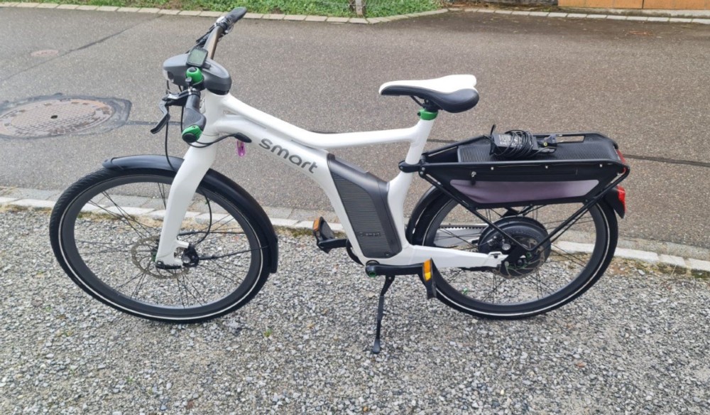 E-Bike kaufen: SMART Smart Elektrovelo 2400km E Bike Model 2016 Occasion