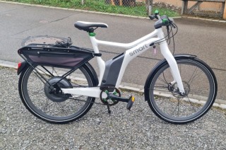 E-Bike kaufen: SMART Smart Elektrovelo 2400km E Bike Model 2016 Occasion