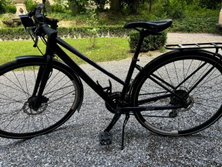  Citybike kaufen: SPECIALIZED Sirrus Sport EQ Black Top Occasion