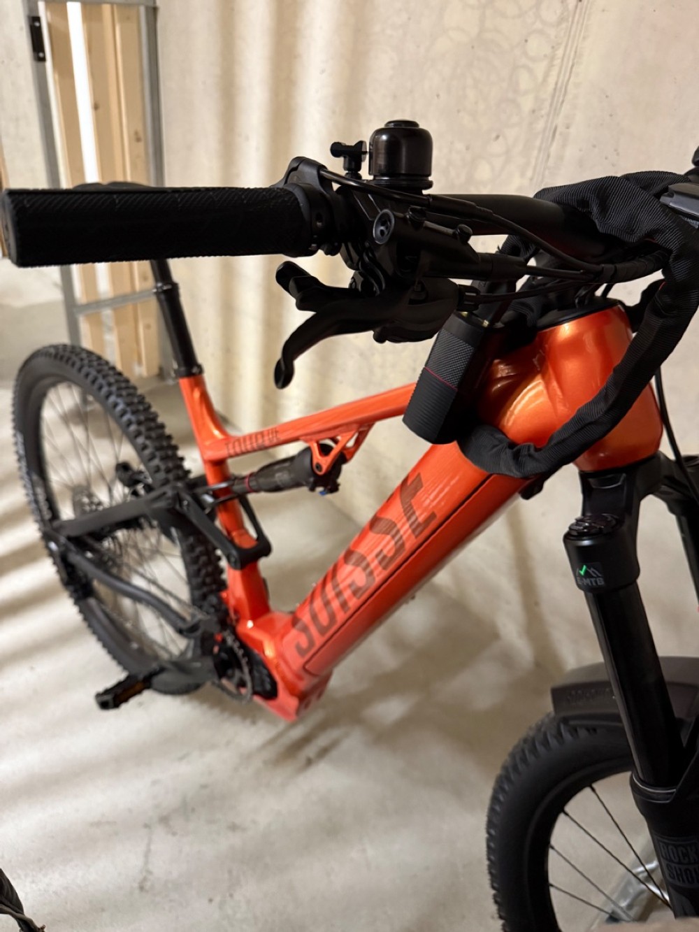 E-Bike kaufen: TOUR DE SUISSE Bügeleisen Neu