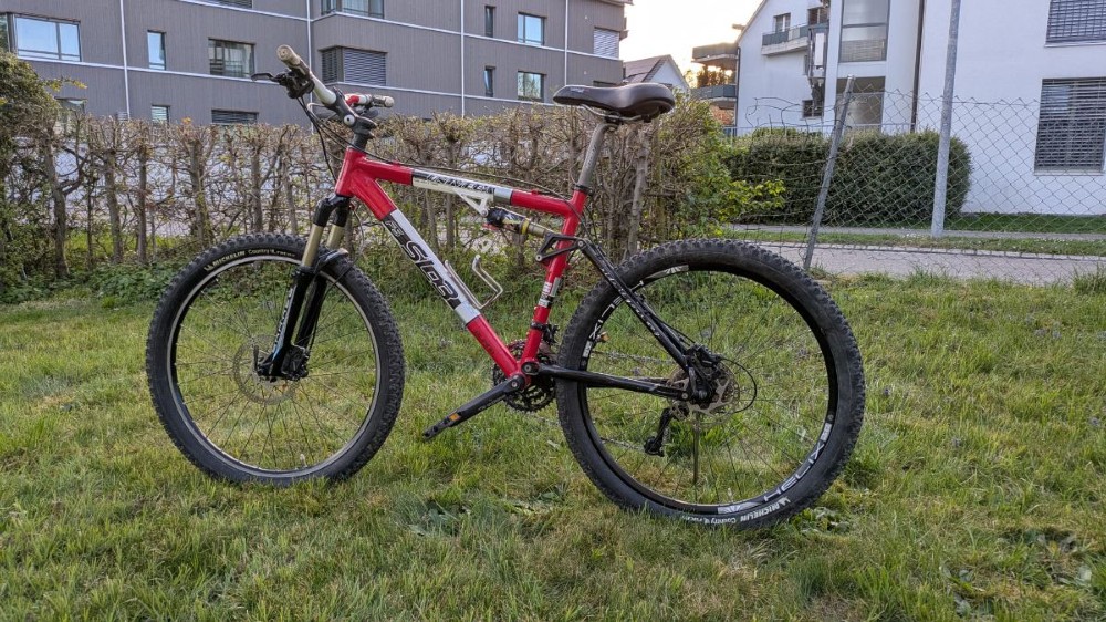 Vélo tout terrain kaufen: UNIVEGA SL-3 FS Occasion