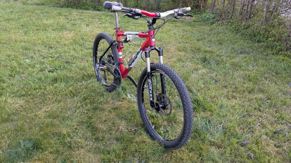 Vélo tout terrain kaufen: UNIVEGA SL-3 FS Occasion