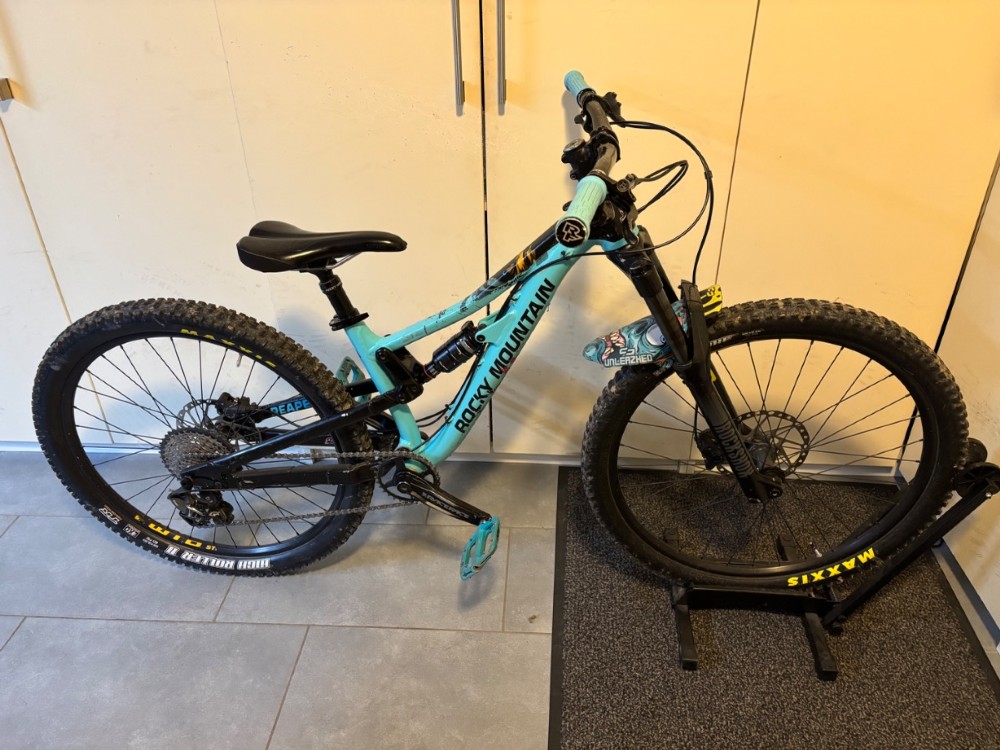 Vélo tout terrain kaufen: ROCKY MOUNTAIN Reaper 26 Occasion