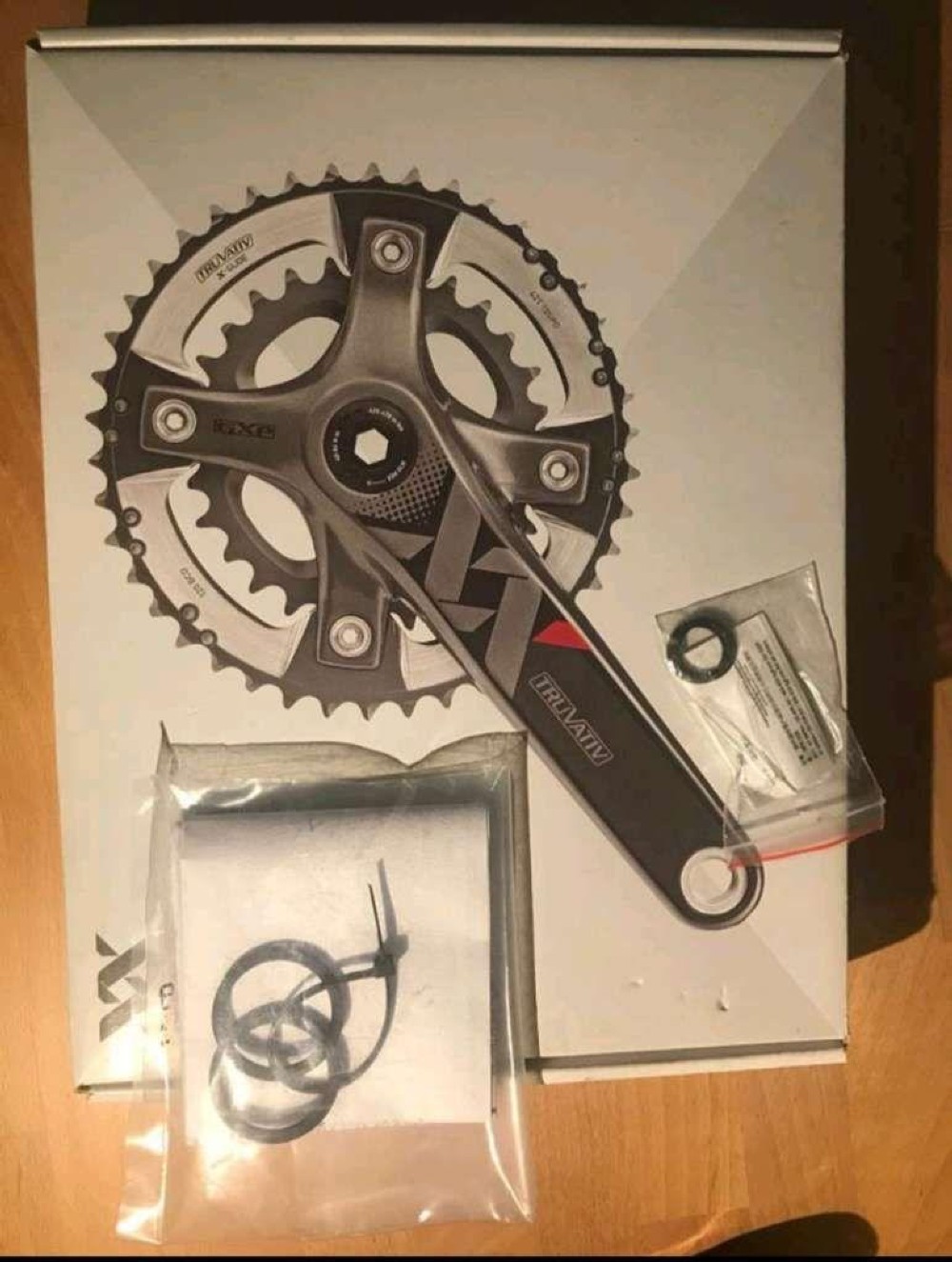 Fahrradteile kaufen: Kettenblätter/Kassetten/Führungen SRAM Carbon Kurbel Truvativ Occasion