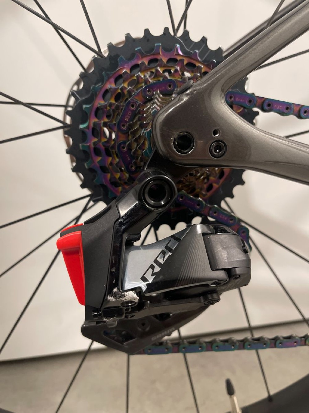 Rennvelo kaufen: SPECIALIZED S-Works Roubaix SL8 SRAM RED AXS Occasion